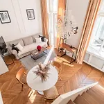 Modern Loft With Balcony Next To Mariott -600mbps Wifi Apartment Warsaw