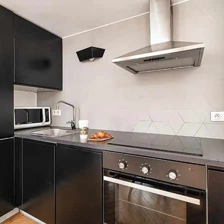 Appartement Modern Loft With Balcony! #historic Building #smart Tv #fast Wi-fi #metro Varsovie
