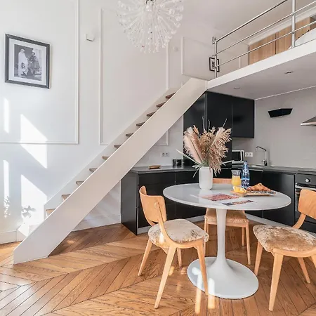 Modern Loft With Balcony Next To Mariott -600mbps Wifi Warsaw