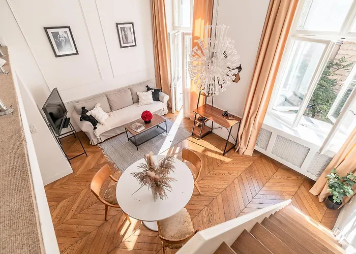 Modern Loft With Balcony Next To Mariott -600mbps Wifi Apartment Warschau